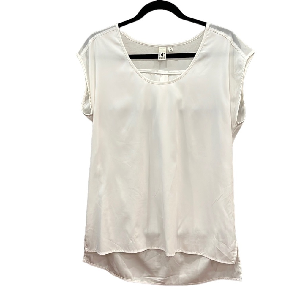 14th & Union, Eggshell, 100% Polyester, Sleeveless, Dressy Blouse. Used,…